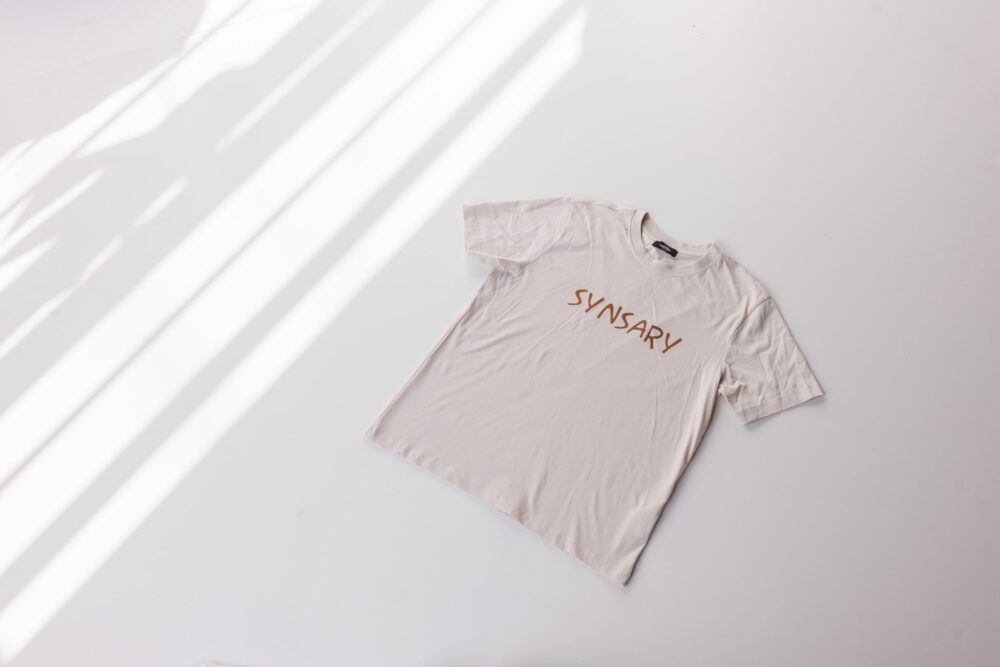 Synsary T-Shirt Gentle Grau – Bild 5
