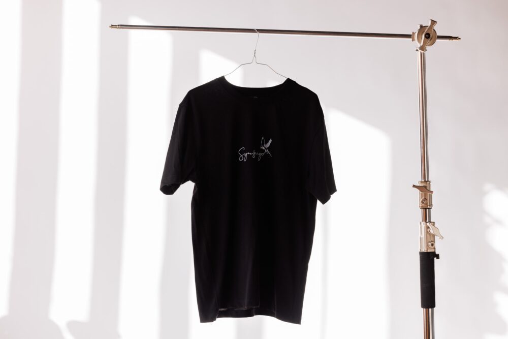 Synsary T-shirt Schwarz – Bild 6