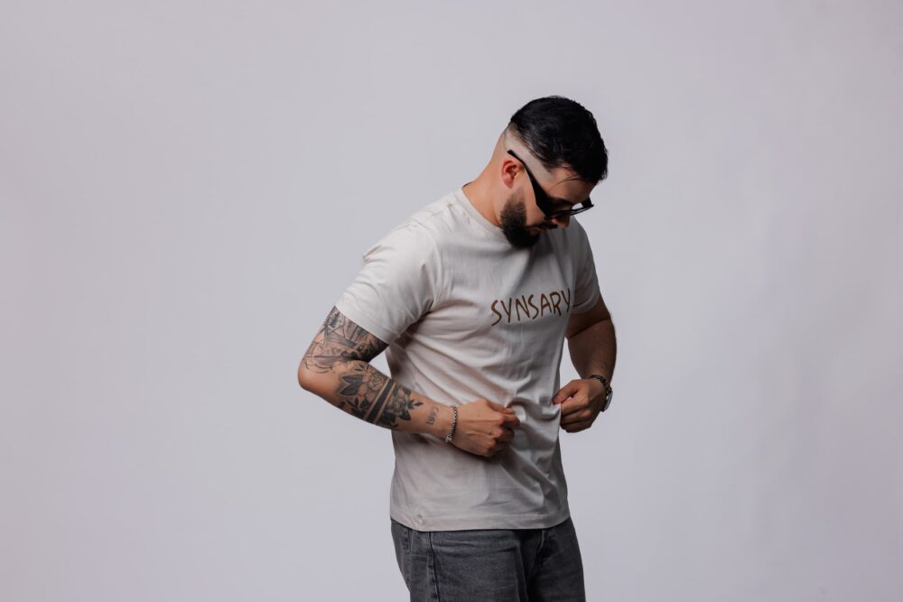 Synsary T-Shirt Gentle Grau – Bild 2