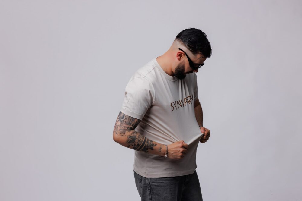 Synsary T-Shirt Gentle Grau – Bild 4