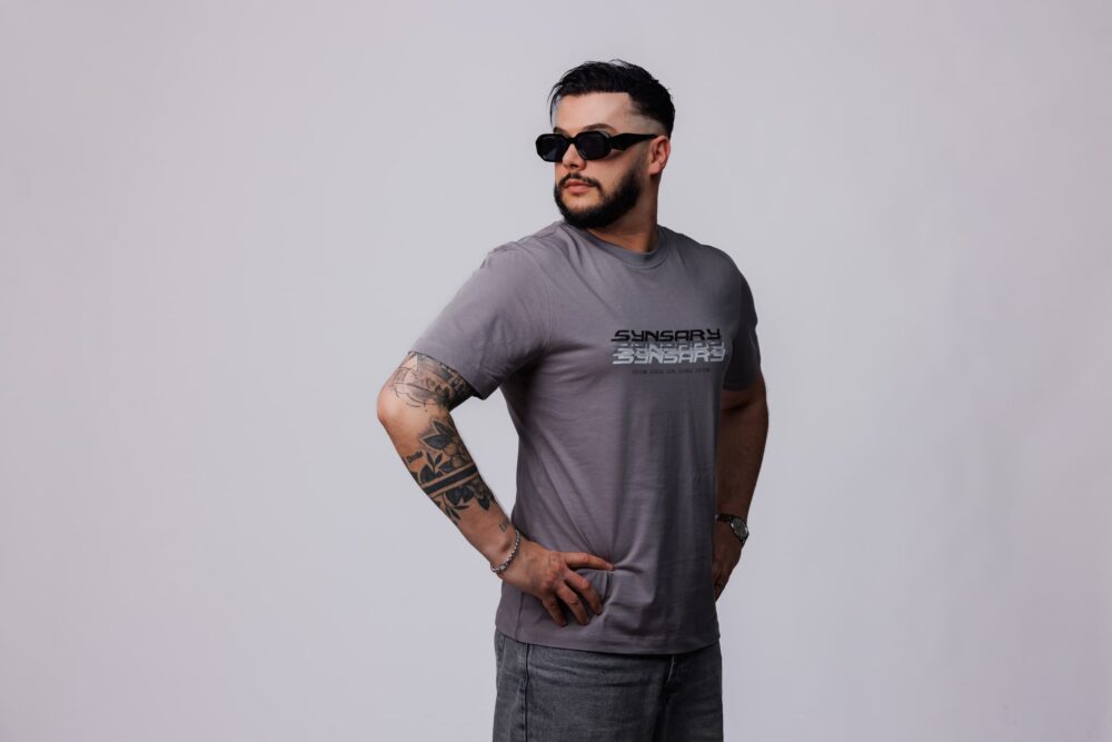 Synsary T-Shirt Slate Grau – Bild 3