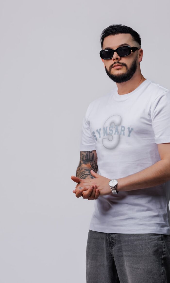 Synsary T-Shirt Weiß