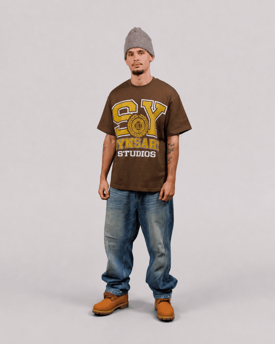 Synsary College Tee – Bild 6
